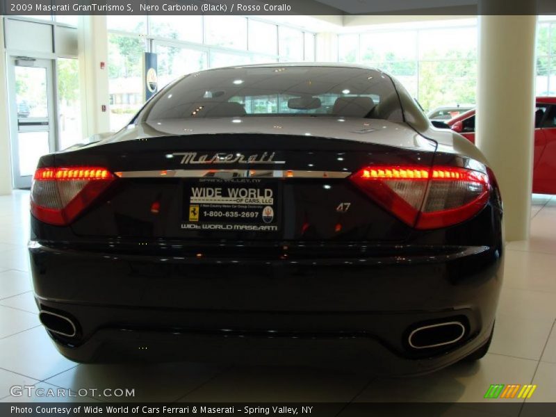Nero Carbonio (Black) / Rosso Corallo 2009 Maserati GranTurismo S