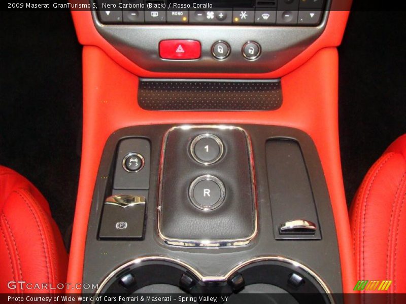 Nero Carbonio (Black) / Rosso Corallo 2009 Maserati GranTurismo S