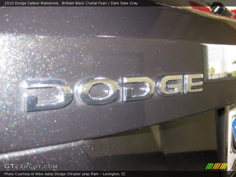 Brilliant Black Crystal Pearl / Dark Slate Gray 2010 Dodge Caliber Mainstreet