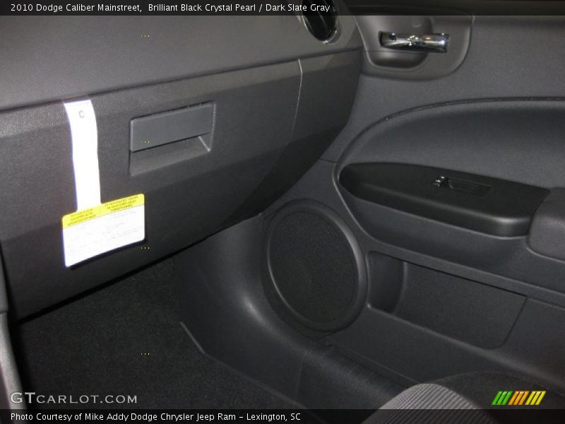 Brilliant Black Crystal Pearl / Dark Slate Gray 2010 Dodge Caliber Mainstreet