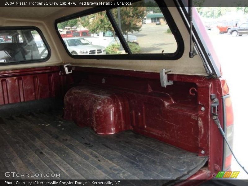 Red Brawn Metallic / Charcoal 2004 Nissan Frontier SC Crew Cab 4x4