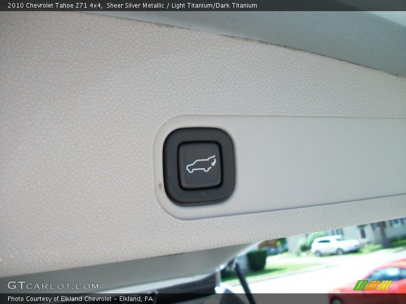 Sheer Silver Metallic / Light Titanium/Dark Titanium 2010 Chevrolet Tahoe Z71 4x4