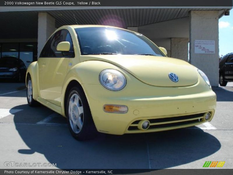 Yellow / Black 2000 Volkswagen New Beetle GLS Coupe