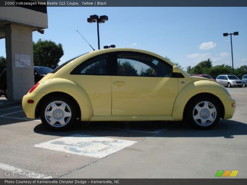 Yellow / Black 2000 Volkswagen New Beetle GLS Coupe