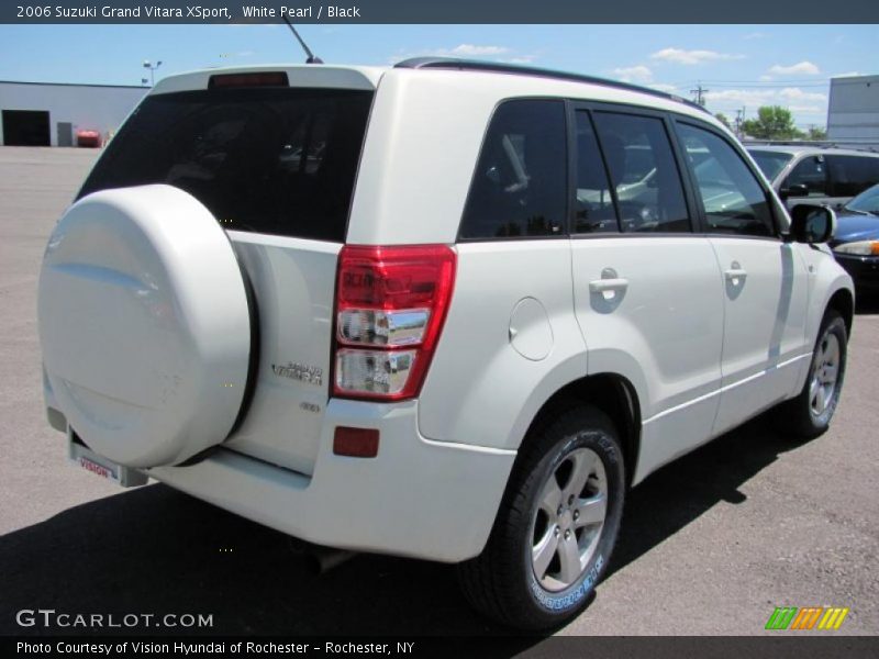 White Pearl / Black 2006 Suzuki Grand Vitara XSport