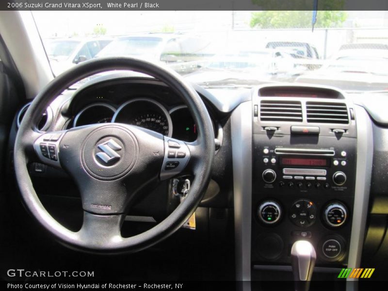 White Pearl / Black 2006 Suzuki Grand Vitara XSport
