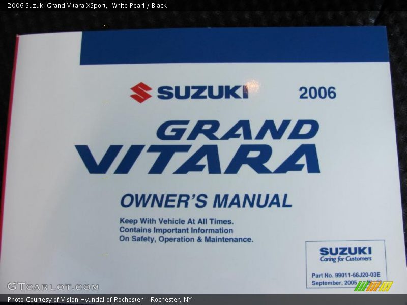 White Pearl / Black 2006 Suzuki Grand Vitara XSport