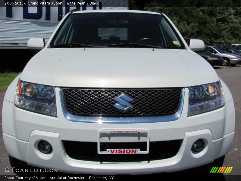 White Pearl / Black 2006 Suzuki Grand Vitara XSport