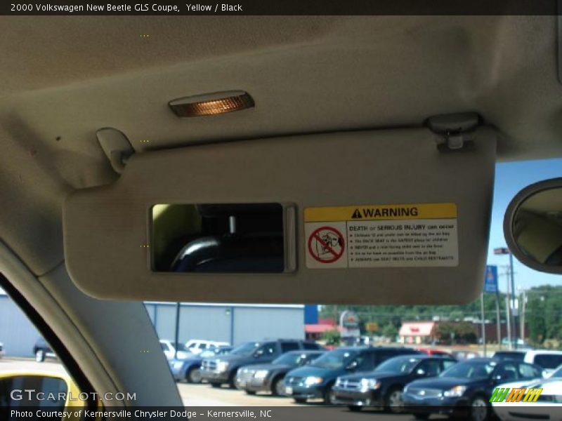 Yellow / Black 2000 Volkswagen New Beetle GLS Coupe