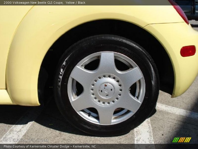 Yellow / Black 2000 Volkswagen New Beetle GLS Coupe