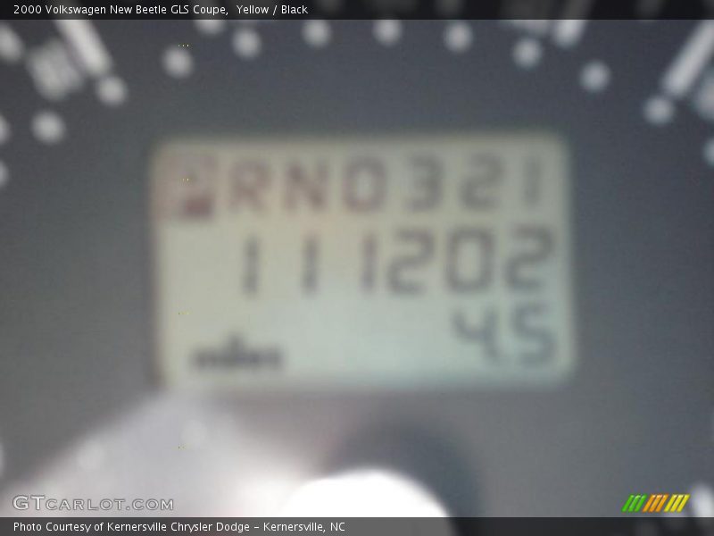 Yellow / Black 2000 Volkswagen New Beetle GLS Coupe