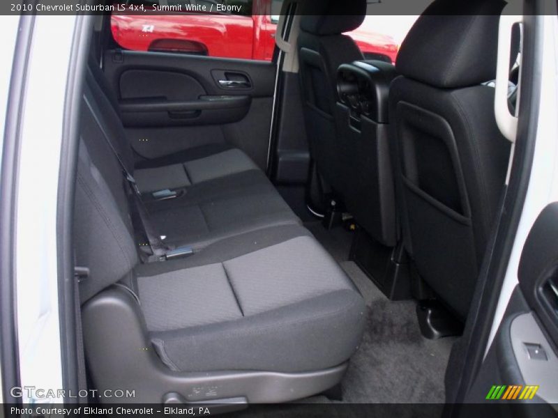 Summit White / Ebony 2010 Chevrolet Suburban LS 4x4