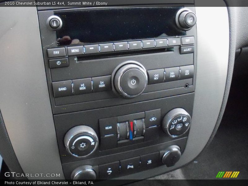 Summit White / Ebony 2010 Chevrolet Suburban LS 4x4