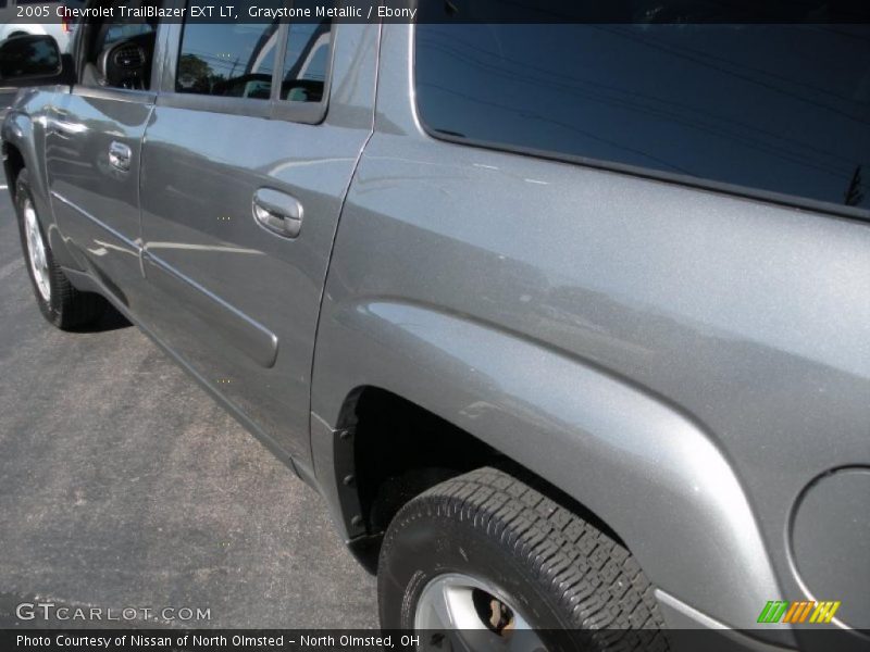Graystone Metallic / Ebony 2005 Chevrolet TrailBlazer EXT LT