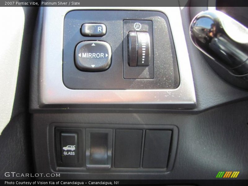 Platinum Silver / Slate 2007 Pontiac Vibe