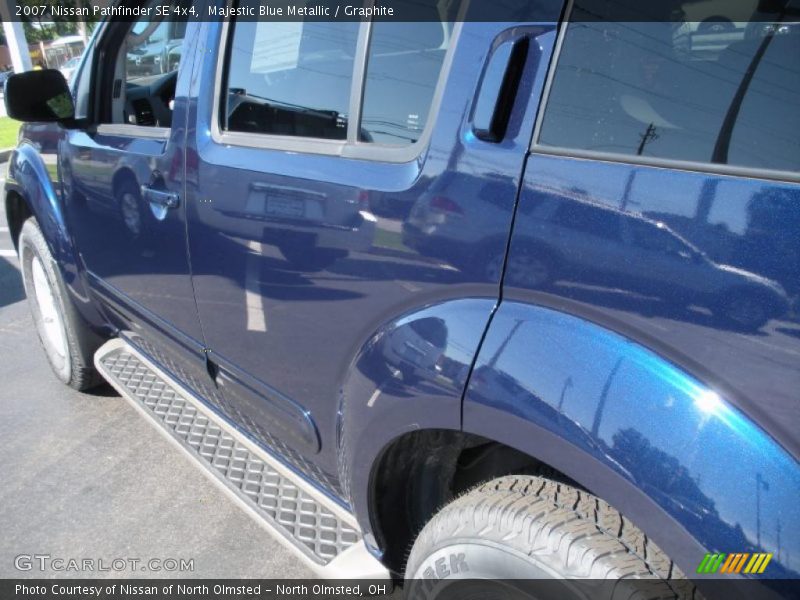 Majestic Blue Metallic / Graphite 2007 Nissan Pathfinder SE 4x4