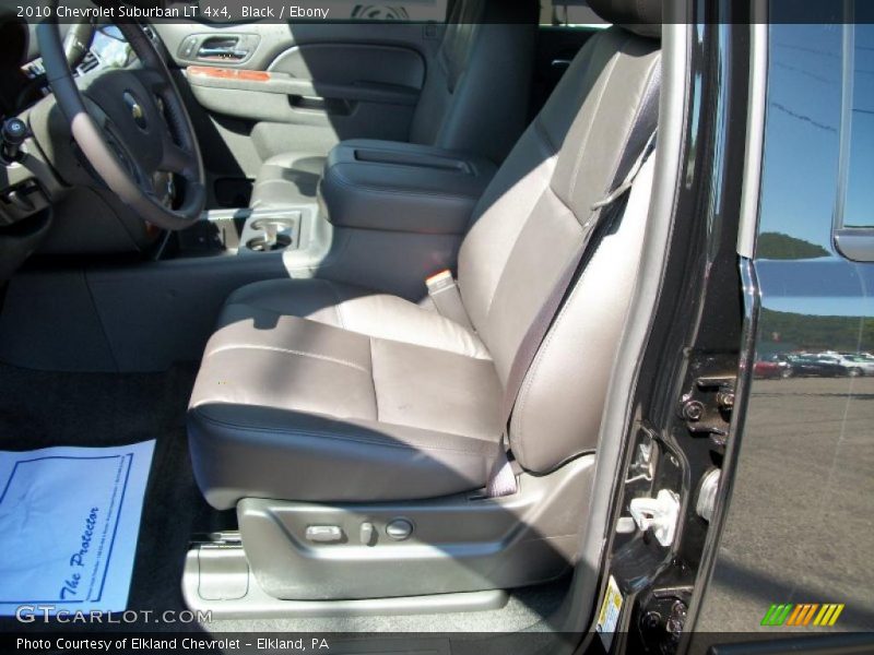 Black / Ebony 2010 Chevrolet Suburban LT 4x4