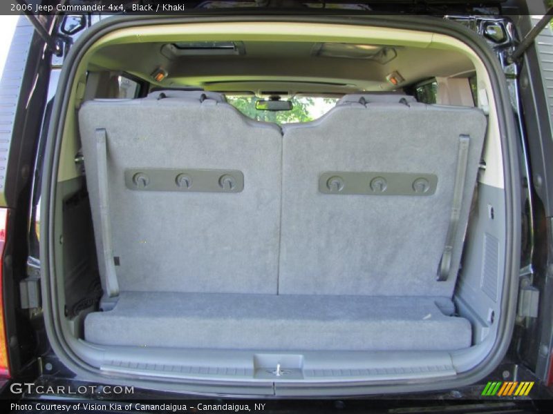 Black / Khaki 2006 Jeep Commander 4x4