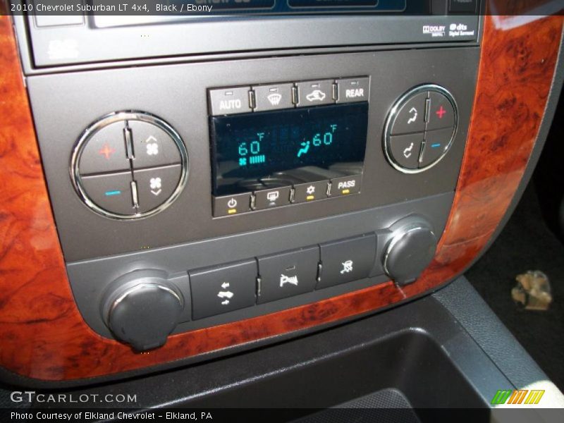 Black / Ebony 2010 Chevrolet Suburban LT 4x4