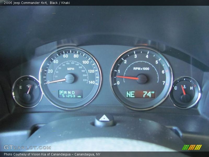 Black / Khaki 2006 Jeep Commander 4x4