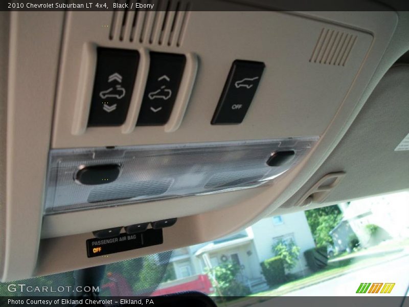 Black / Ebony 2010 Chevrolet Suburban LT 4x4