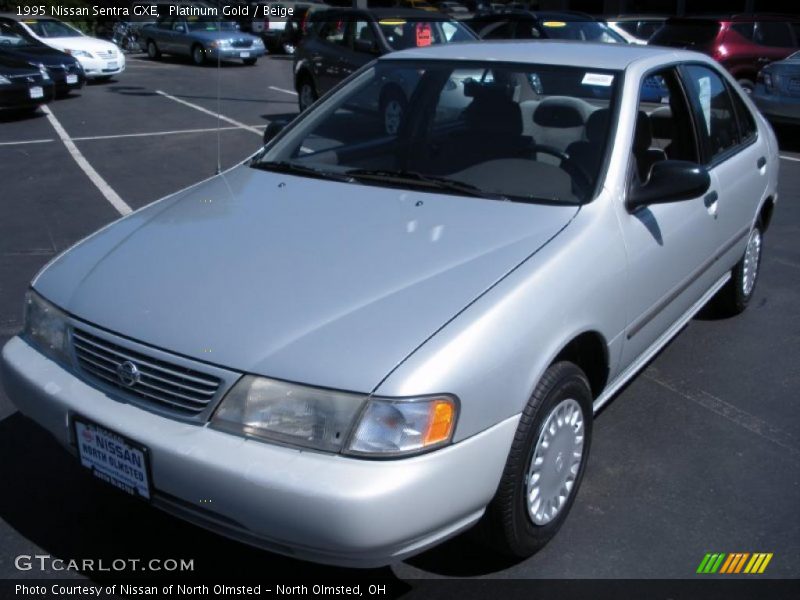 Platinum Gold / Beige 1995 Nissan Sentra GXE
