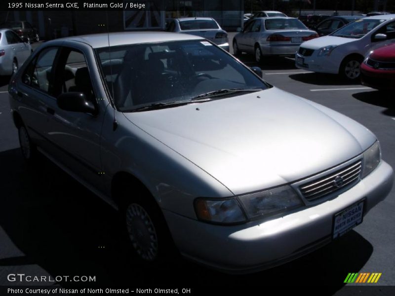 Platinum Gold / Beige 1995 Nissan Sentra GXE