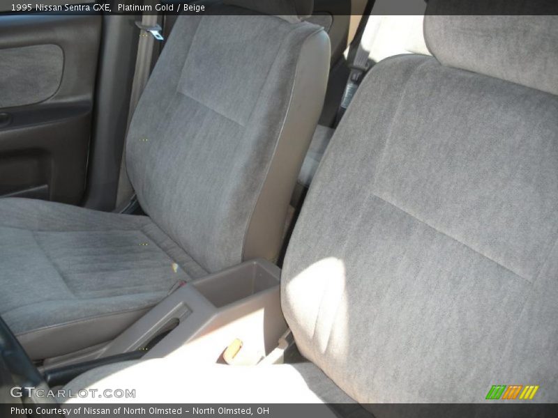 Platinum Gold / Beige 1995 Nissan Sentra GXE