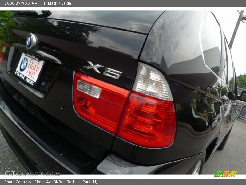 Jet Black / Beige 2006 BMW X5 4.4i