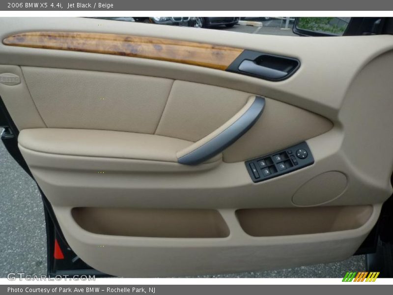 Jet Black / Beige 2006 BMW X5 4.4i