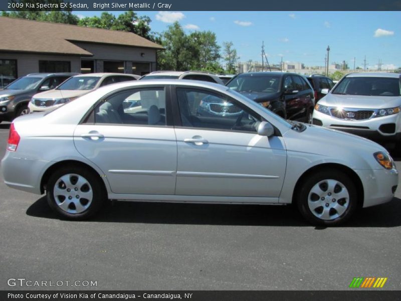 Bright Silver Metallic / Gray 2009 Kia Spectra EX Sedan