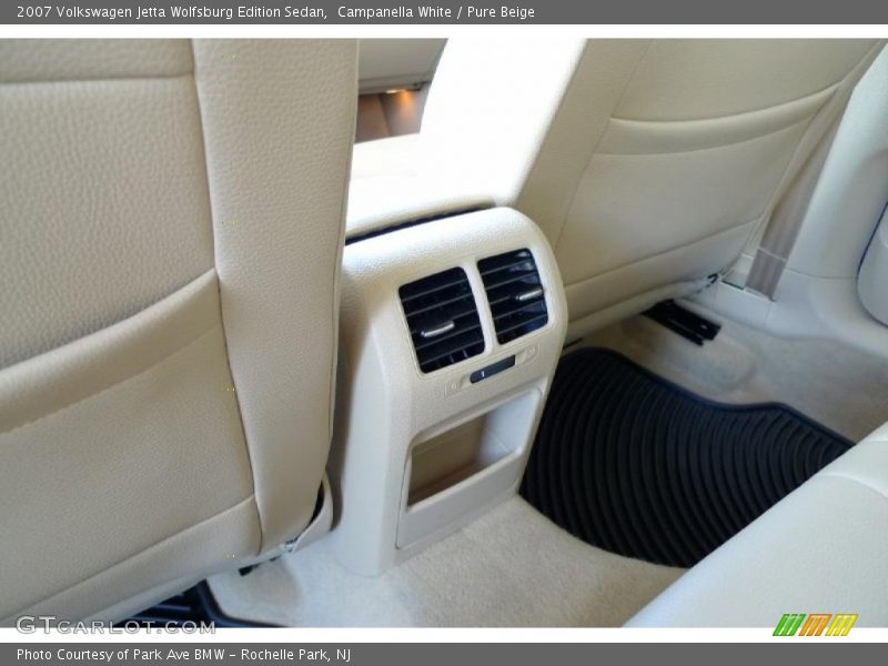 Campanella White / Pure Beige 2007 Volkswagen Jetta Wolfsburg Edition Sedan