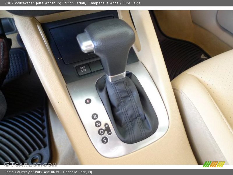 Campanella White / Pure Beige 2007 Volkswagen Jetta Wolfsburg Edition Sedan