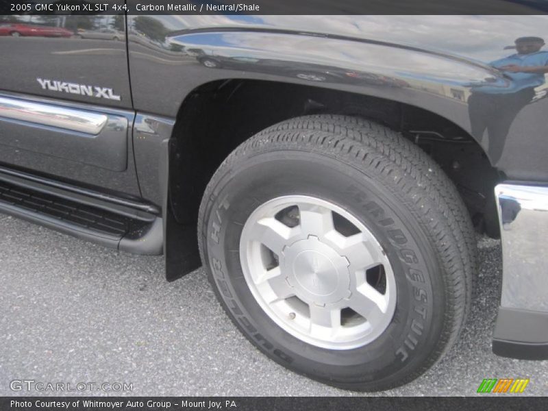 Carbon Metallic / Neutral/Shale 2005 GMC Yukon XL SLT 4x4