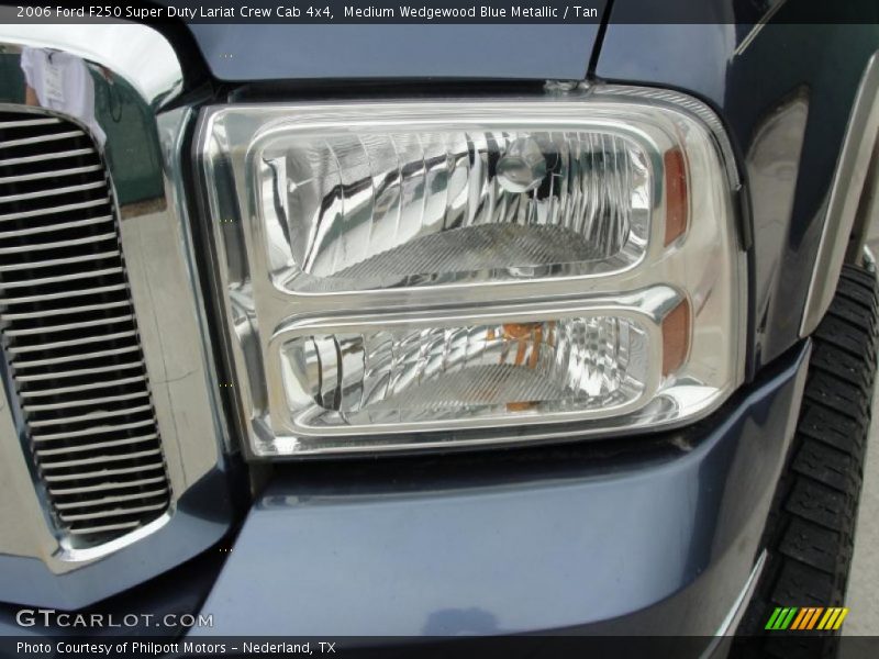 Medium Wedgewood Blue Metallic / Tan 2006 Ford F250 Super Duty Lariat Crew Cab 4x4