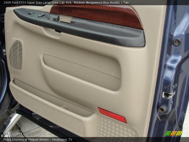 Medium Wedgewood Blue Metallic / Tan 2006 Ford F250 Super Duty Lariat Crew Cab 4x4