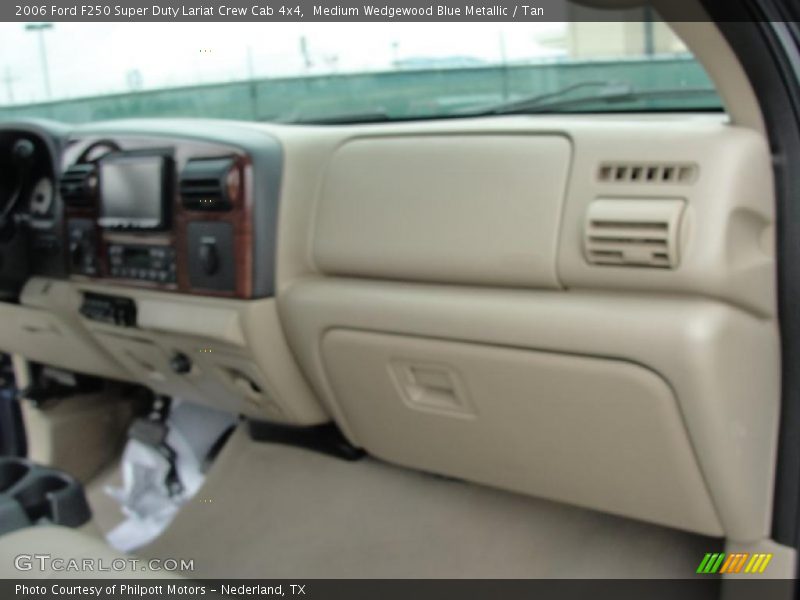 Medium Wedgewood Blue Metallic / Tan 2006 Ford F250 Super Duty Lariat Crew Cab 4x4