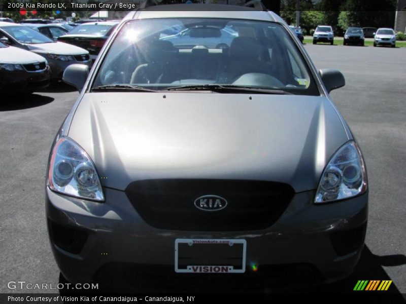 Titanium Gray / Beige 2009 Kia Rondo LX