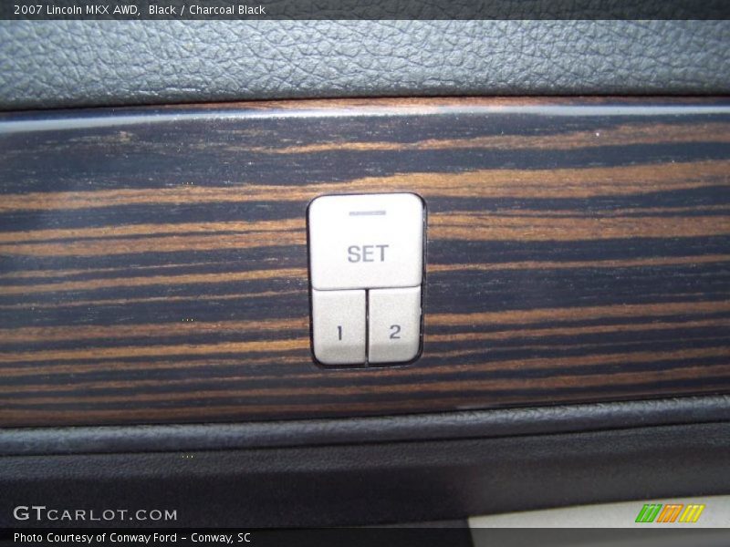 Black / Charcoal Black 2007 Lincoln MKX AWD