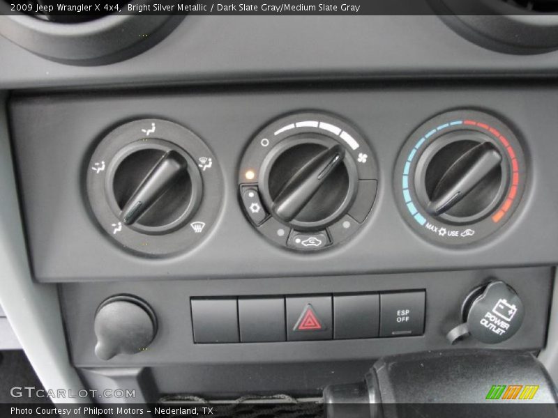 Bright Silver Metallic / Dark Slate Gray/Medium Slate Gray 2009 Jeep Wrangler X 4x4