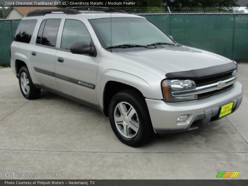 Silverstone Metallic / Medium Pewter 2004 Chevrolet TrailBlazer EXT LS