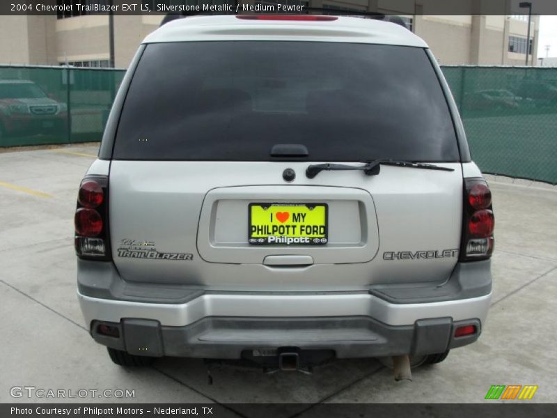 Silverstone Metallic / Medium Pewter 2004 Chevrolet TrailBlazer EXT LS