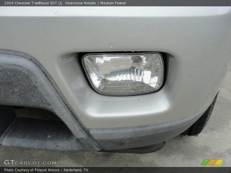 Silverstone Metallic / Medium Pewter 2004 Chevrolet TrailBlazer EXT LS