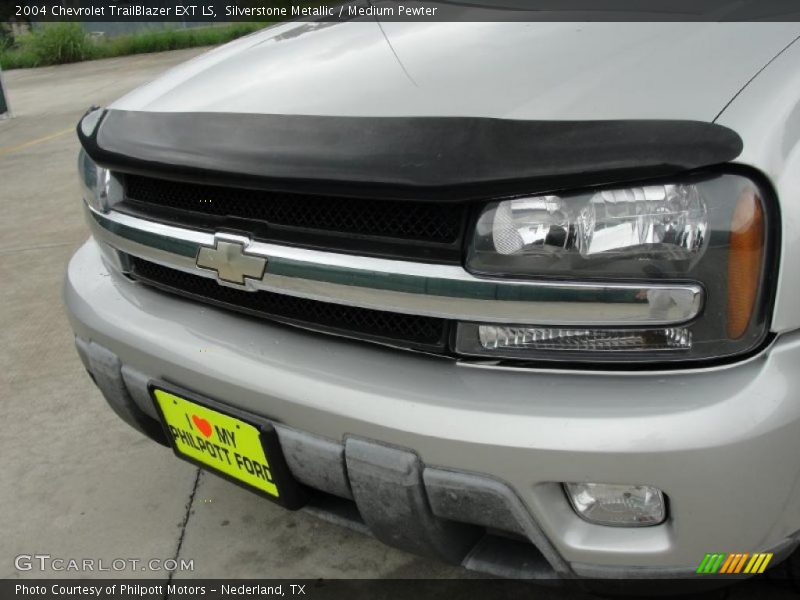 Silverstone Metallic / Medium Pewter 2004 Chevrolet TrailBlazer EXT LS