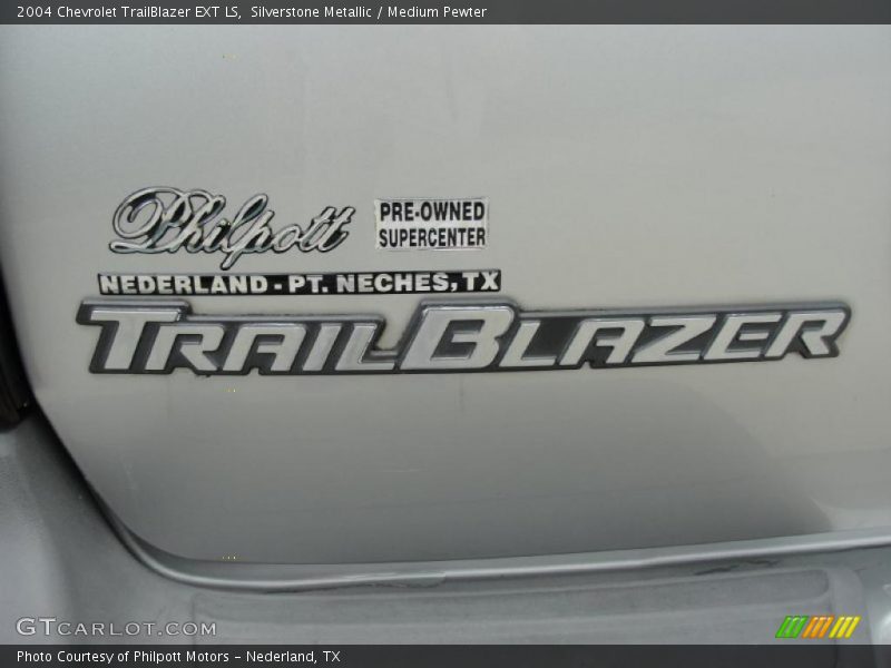 Silverstone Metallic / Medium Pewter 2004 Chevrolet TrailBlazer EXT LS