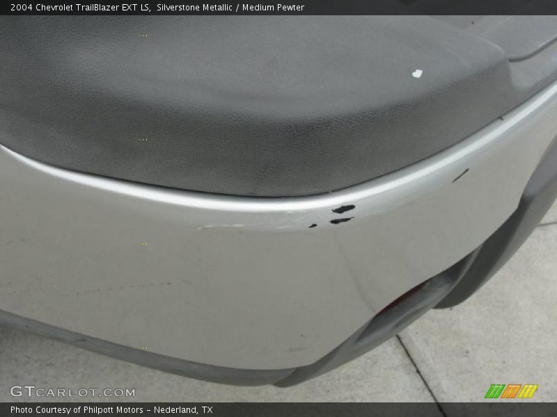 Silverstone Metallic / Medium Pewter 2004 Chevrolet TrailBlazer EXT LS