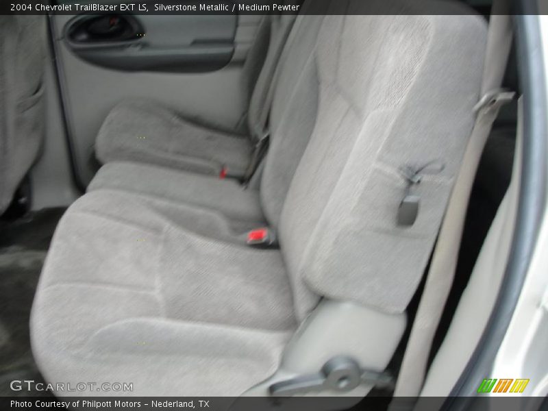 Silverstone Metallic / Medium Pewter 2004 Chevrolet TrailBlazer EXT LS