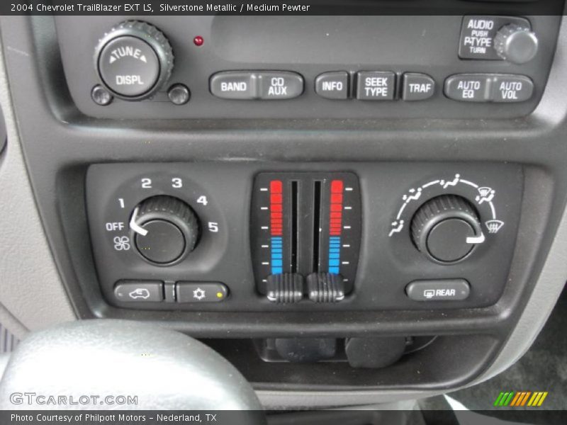 Silverstone Metallic / Medium Pewter 2004 Chevrolet TrailBlazer EXT LS