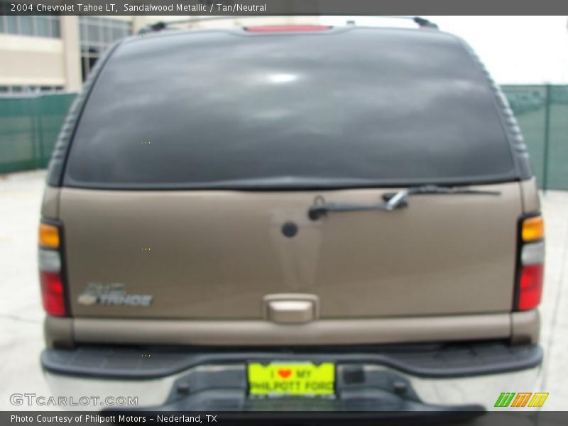 Sandalwood Metallic / Tan/Neutral 2004 Chevrolet Tahoe LT