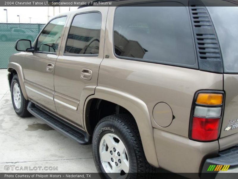 Sandalwood Metallic / Tan/Neutral 2004 Chevrolet Tahoe LT